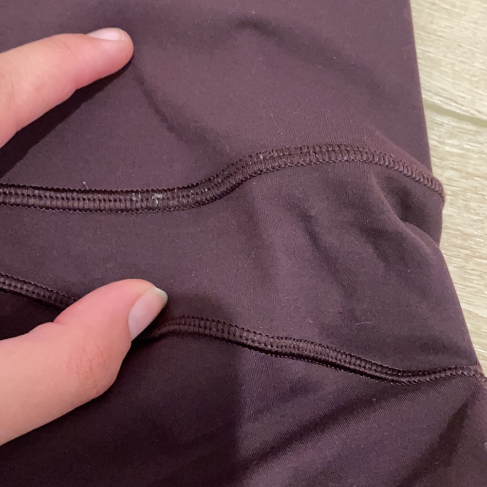 Lululemon In Movement Tight 25” - Picture 4 of 5